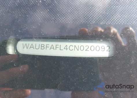 2012 Audi A4 2.0T Premium z USA, uszkodzony, nr VIN WAUBFAFL4CN020092